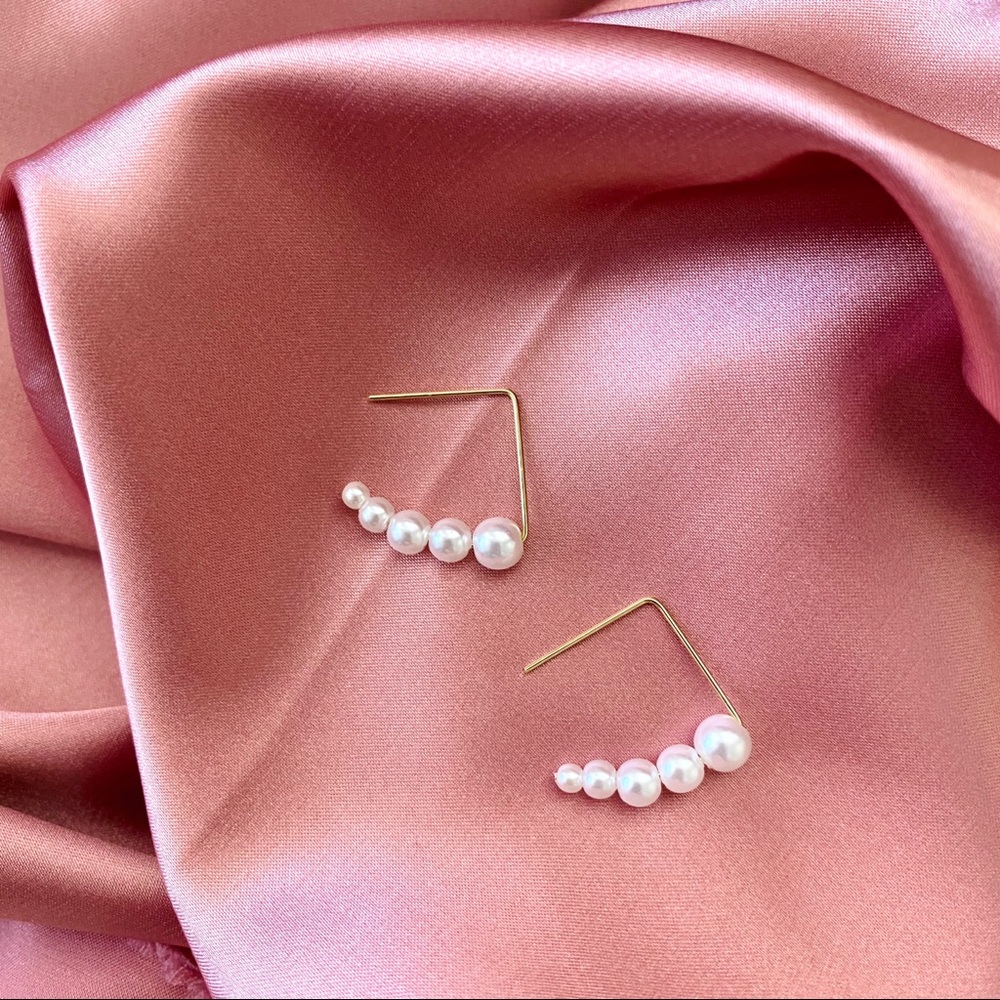 pearls wire earrings elegant dainty